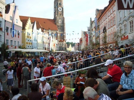 Trib&uuml;nenfest